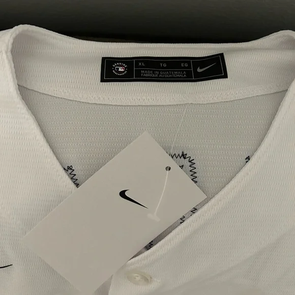 Nike Authentic Miami Marlins Jazz Chisholm JR MLB Baseball Jersey Men’s Sz: XL - Picture 8 of 8